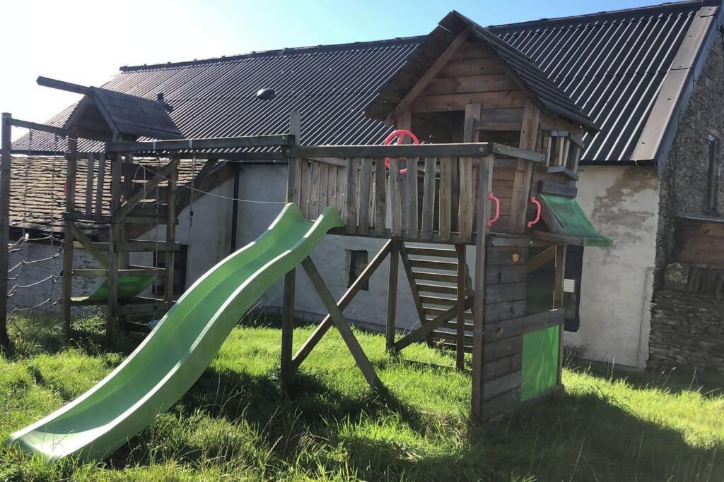 The Milking Parlour At Berthllwyd Villa Quakers Yard Eksteriør bilde