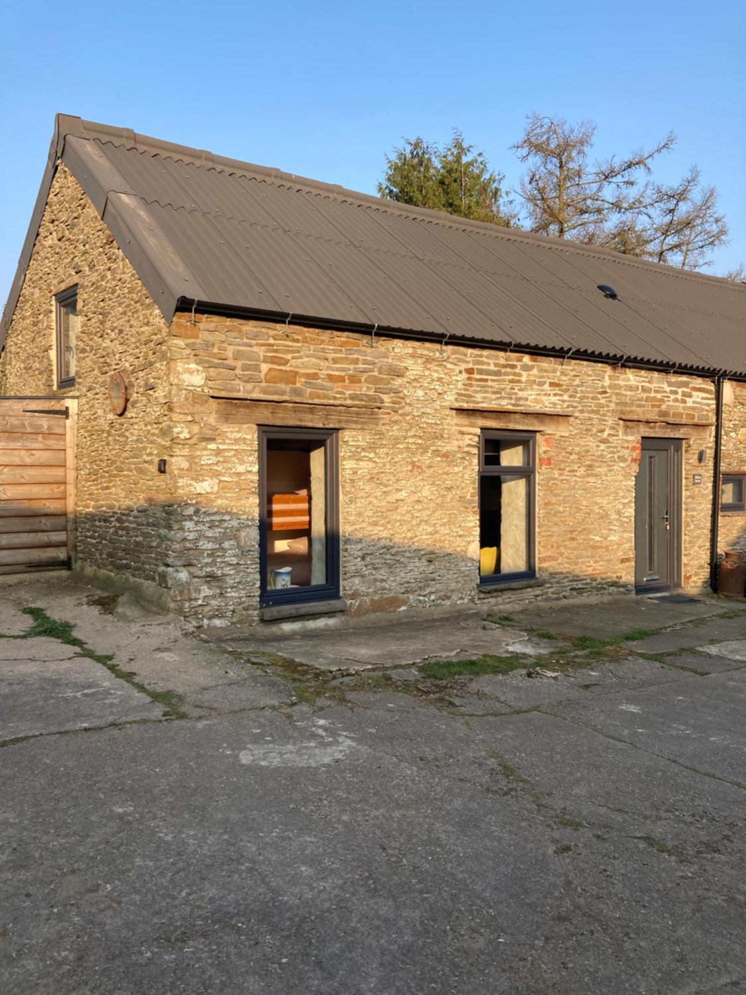 The Milking Parlour At Berthllwyd Villa Quakers Yard Eksteriør bilde